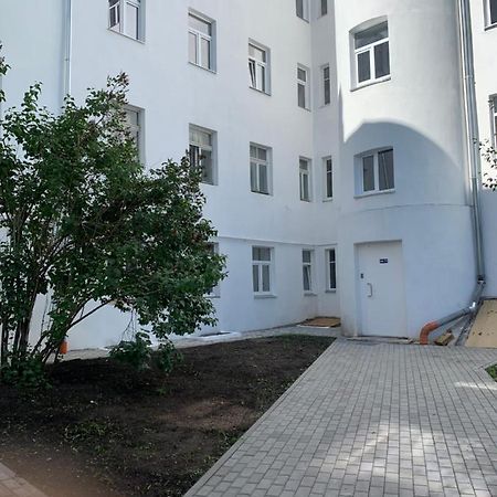 Brand New Well Planned Small Apartment リガ エクステリア 写真